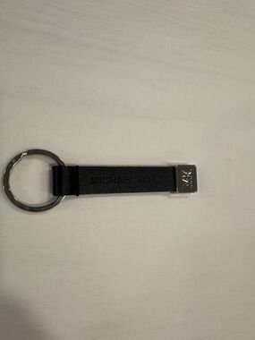 🌷Michael Kors Keychain